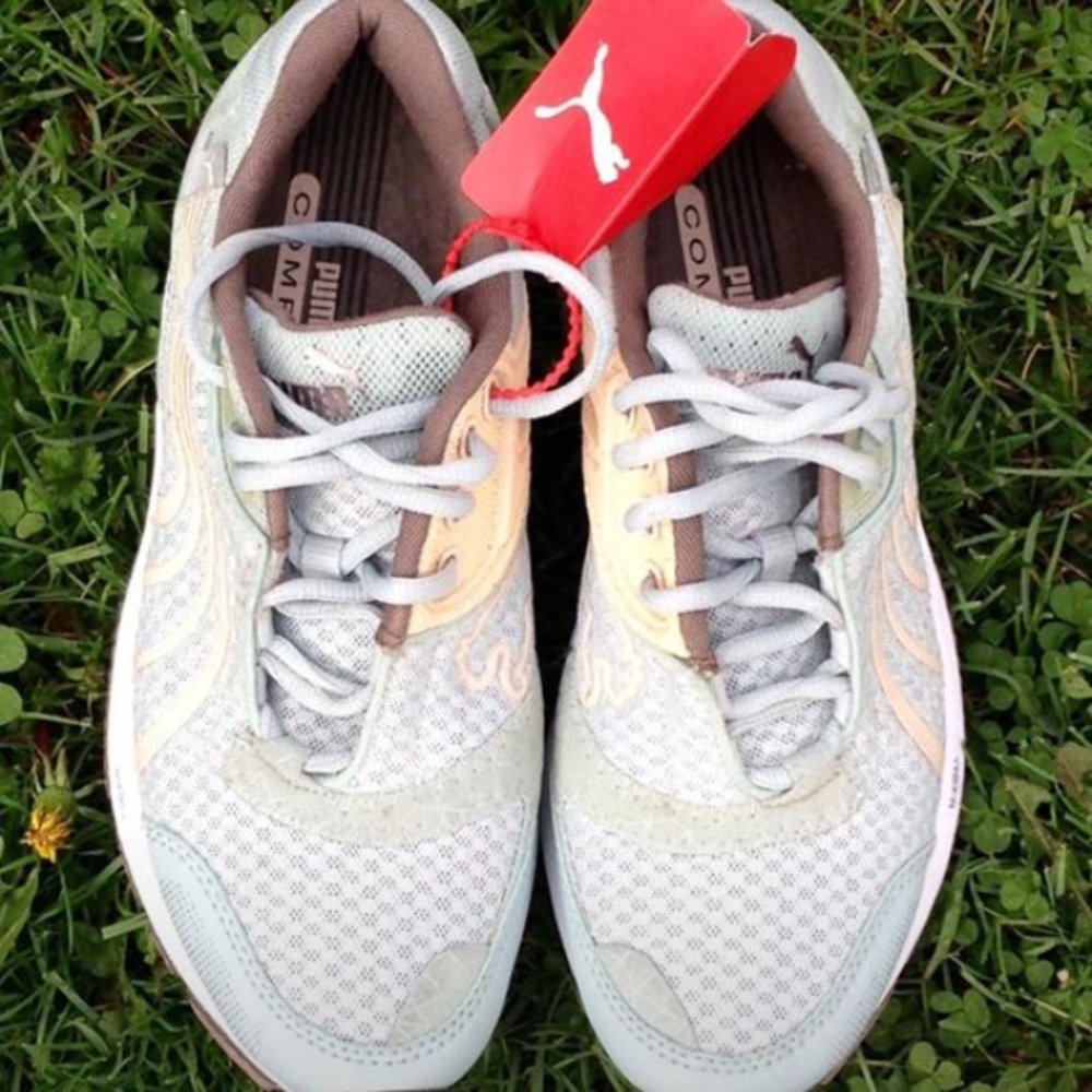 NWT Puma sneaker blue women's 8.5