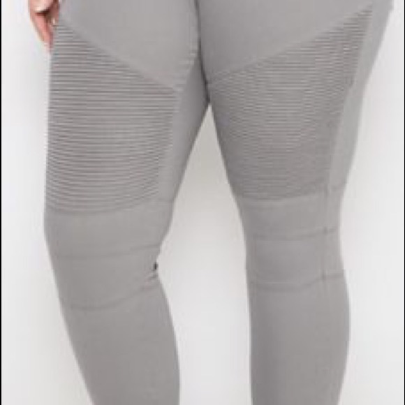 Denim Flex Black & Gray Moto Jeggings Plus Size - Picture 4 of 6