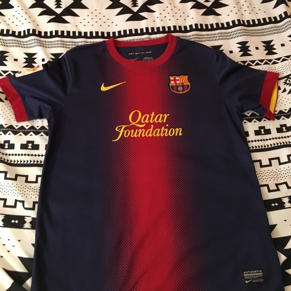 Youth original Barcelona jersey - Picture 1 of 2