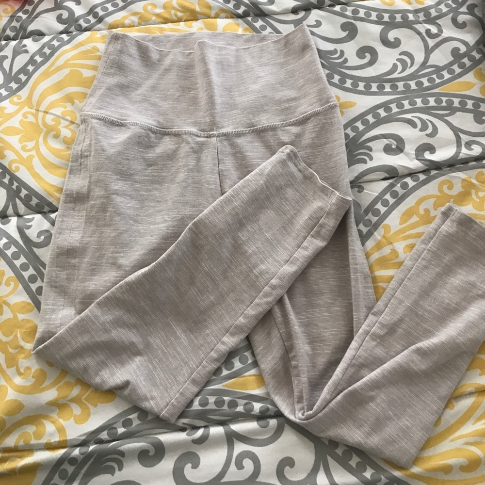 Aerie active leggings.