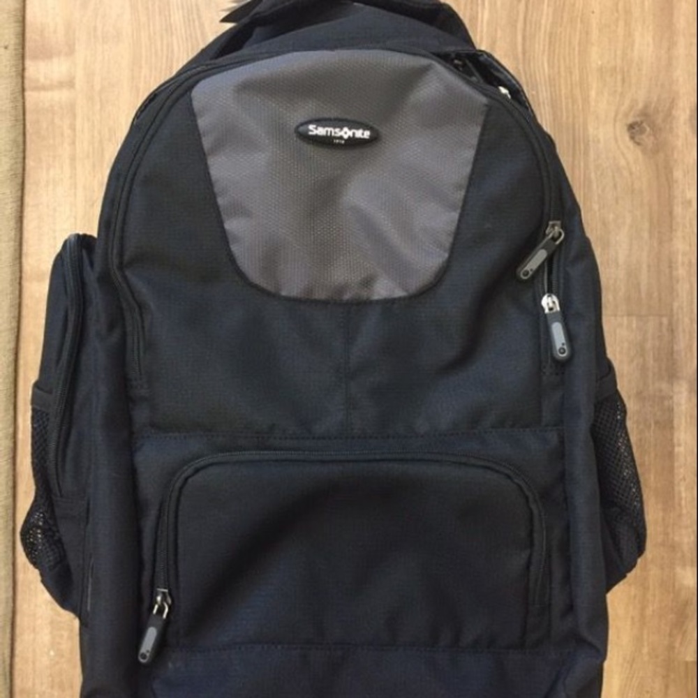 SAMSONITE WHEELED BACKPACK