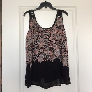 Sleeveless Blouse/Tank Too