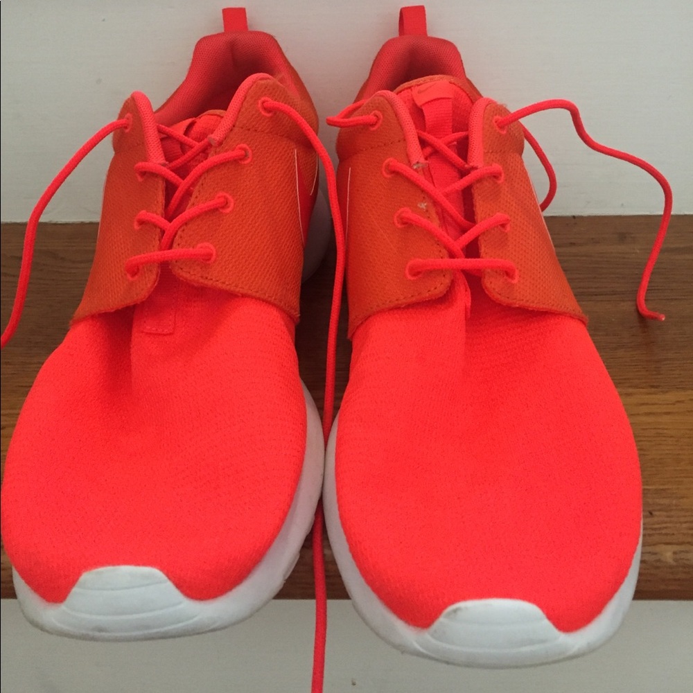 Nike men Roshes orange