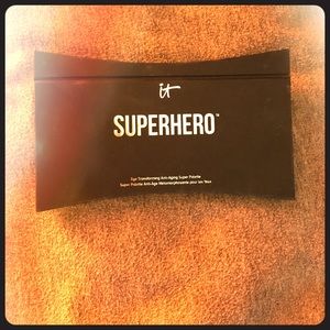 NEW (never used) IT Cosmetics Superhero Palette!!