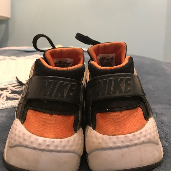 nike huaraches (SOLD)🚫🚫🚫 - Picture 2 of 2