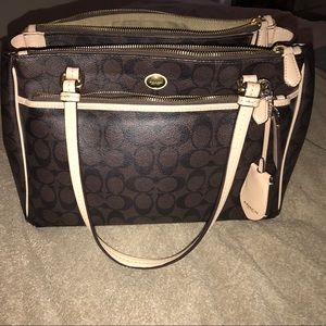 Coach Peyton signature Jordan double zip