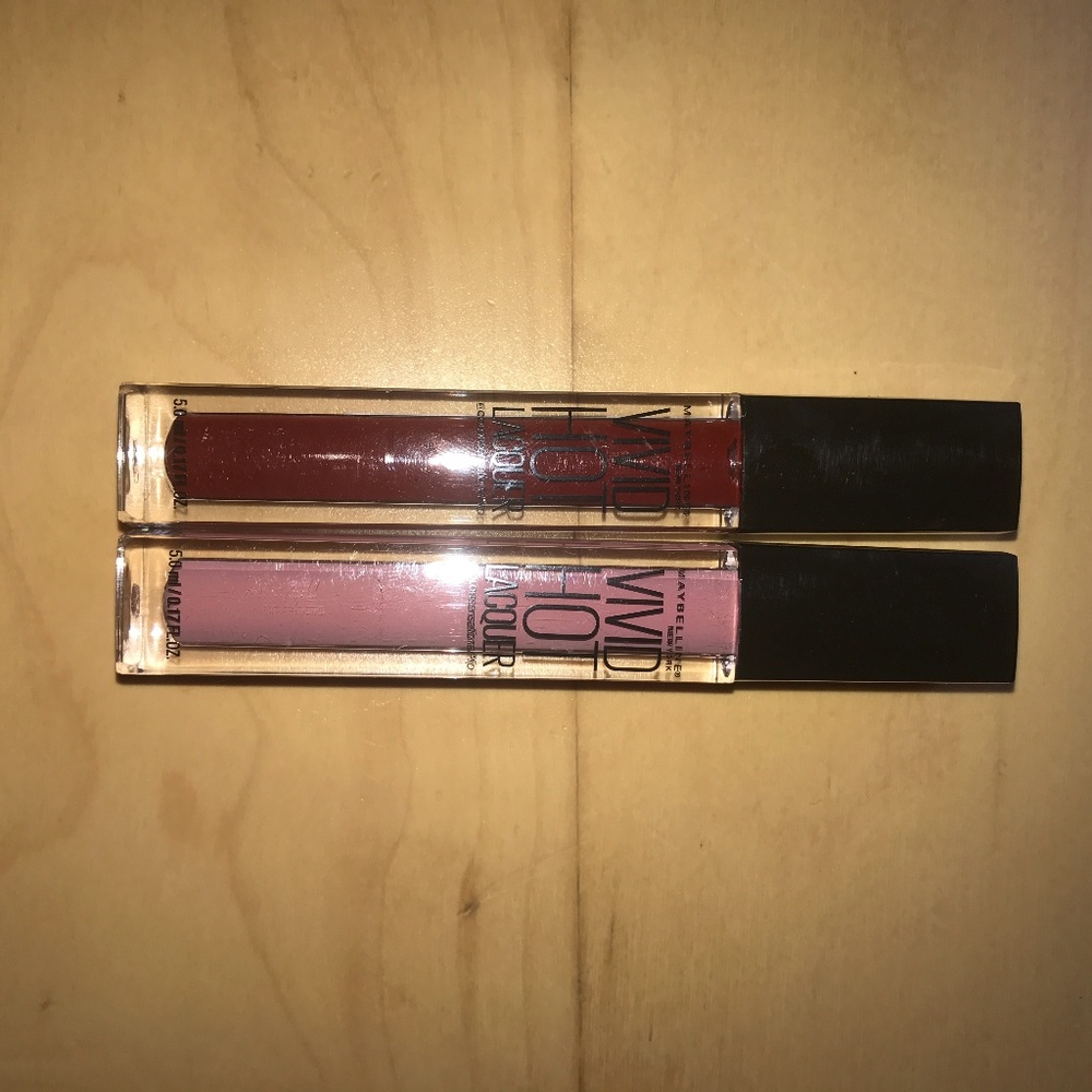 Maybelline Lip Color New York Vivid Hot Lacquer 2