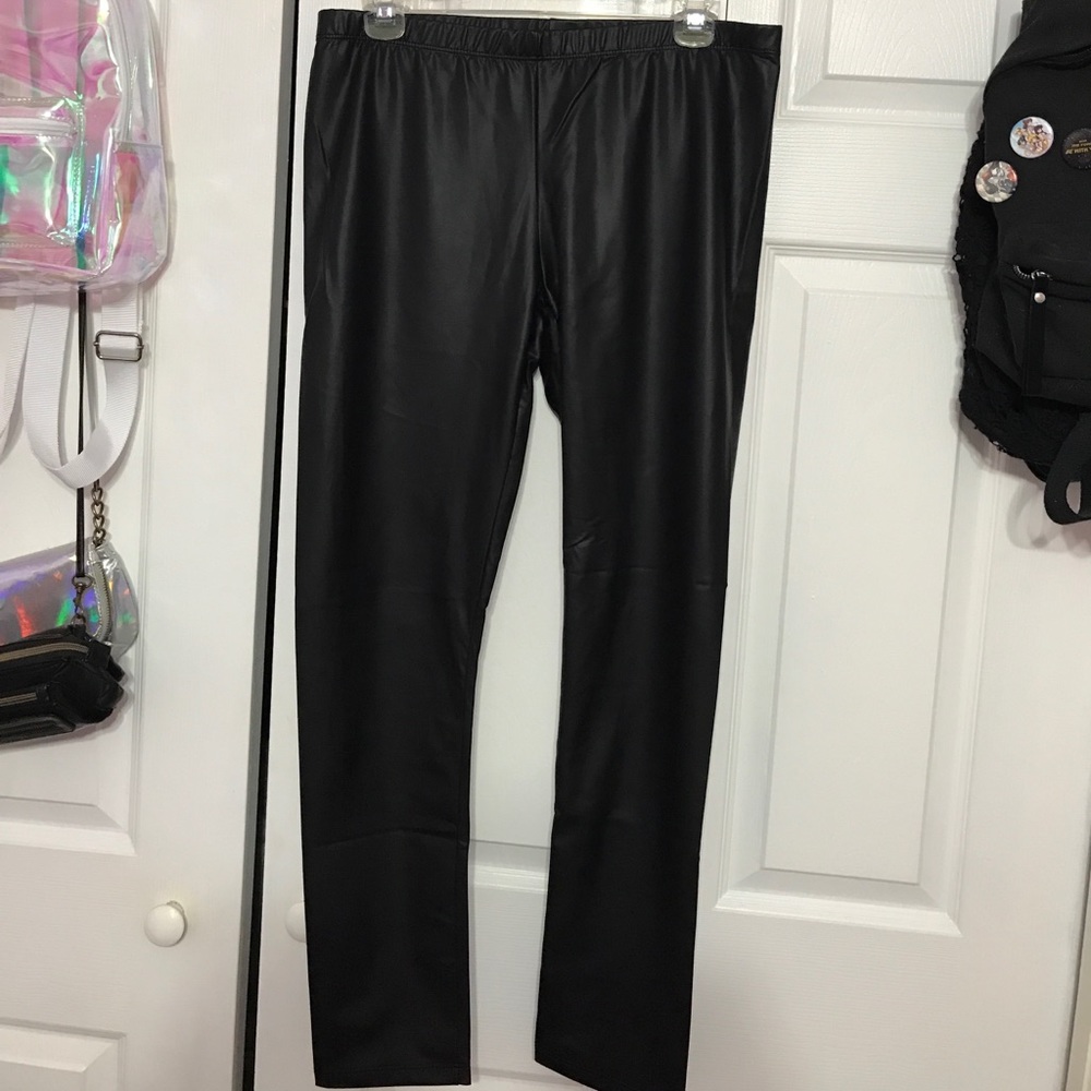 Faux Leather leggings