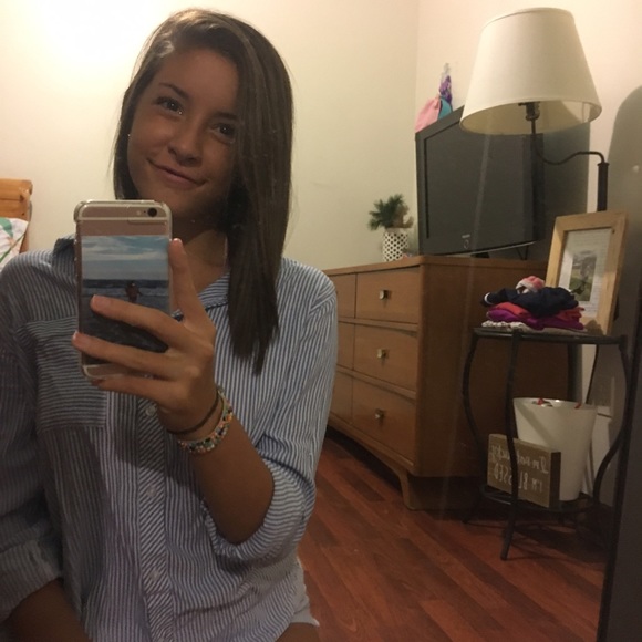 Meet your Posher, Holly - Picture 1 of 1