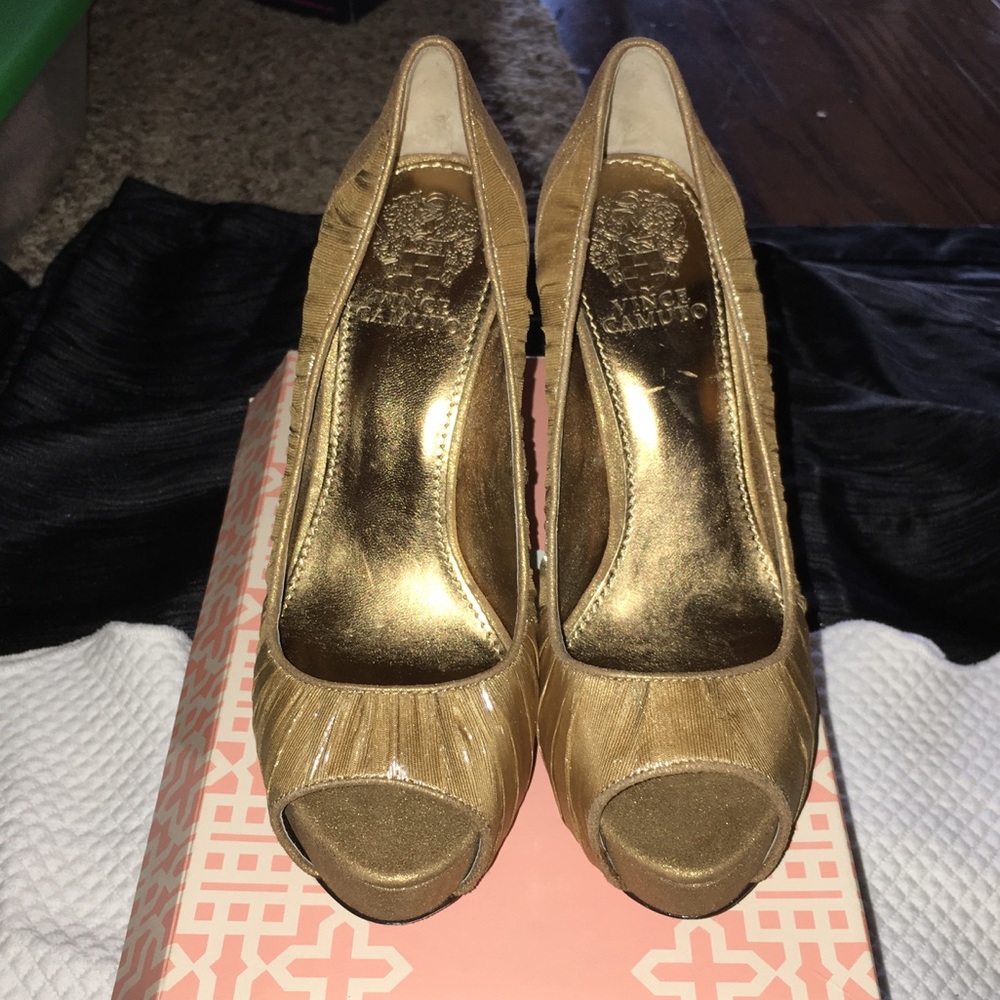 Vince Camuto open toe heels✨✨