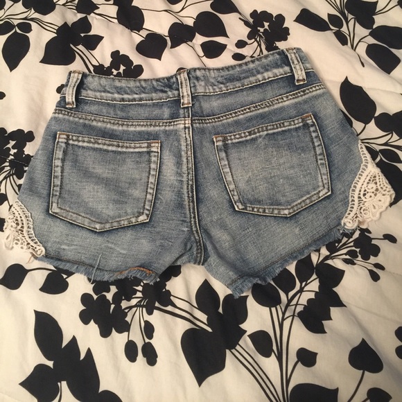 High waisted shorts - Picture 2 of 4