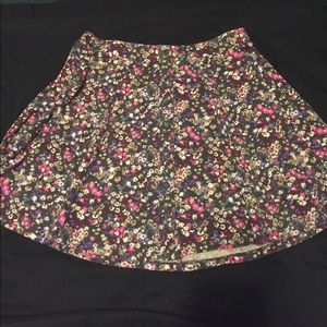 American Eagle Floral Skirt