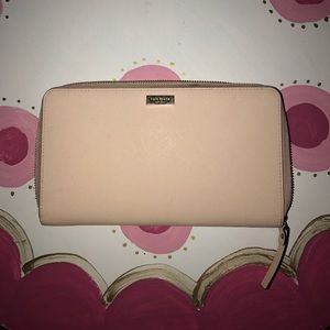 Kate Spade ♠️Travel wallet