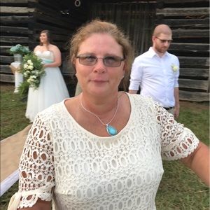 Meet your Posher, Bonnie