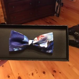bow tie and hanker