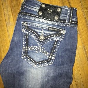 miss me jeans. size 29 :) barely worn