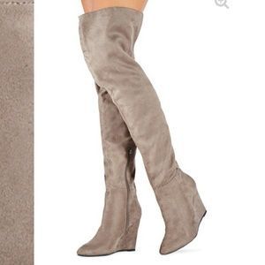Thigh high/over the knee boots