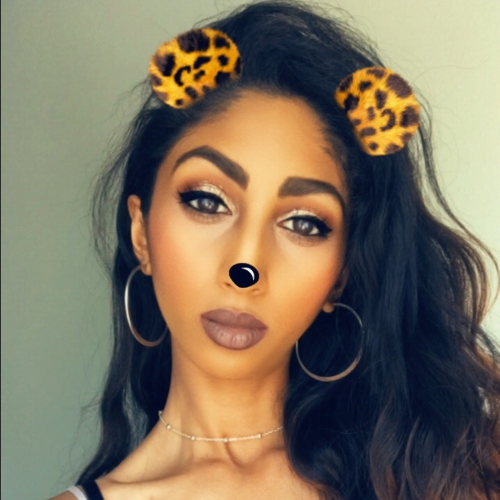 Meet your Posher, Shruti