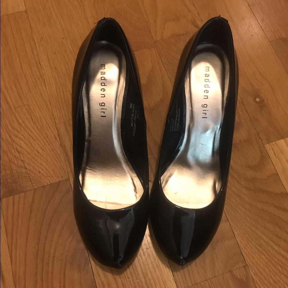 Steve Madden black heels