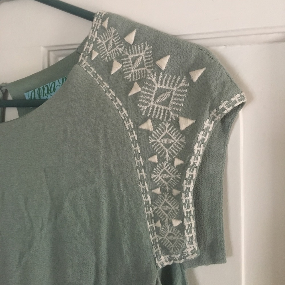 Green Hi-Low Sheath Dress with Embroidery (M)