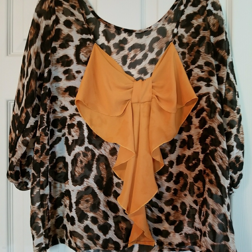 Leopard Top