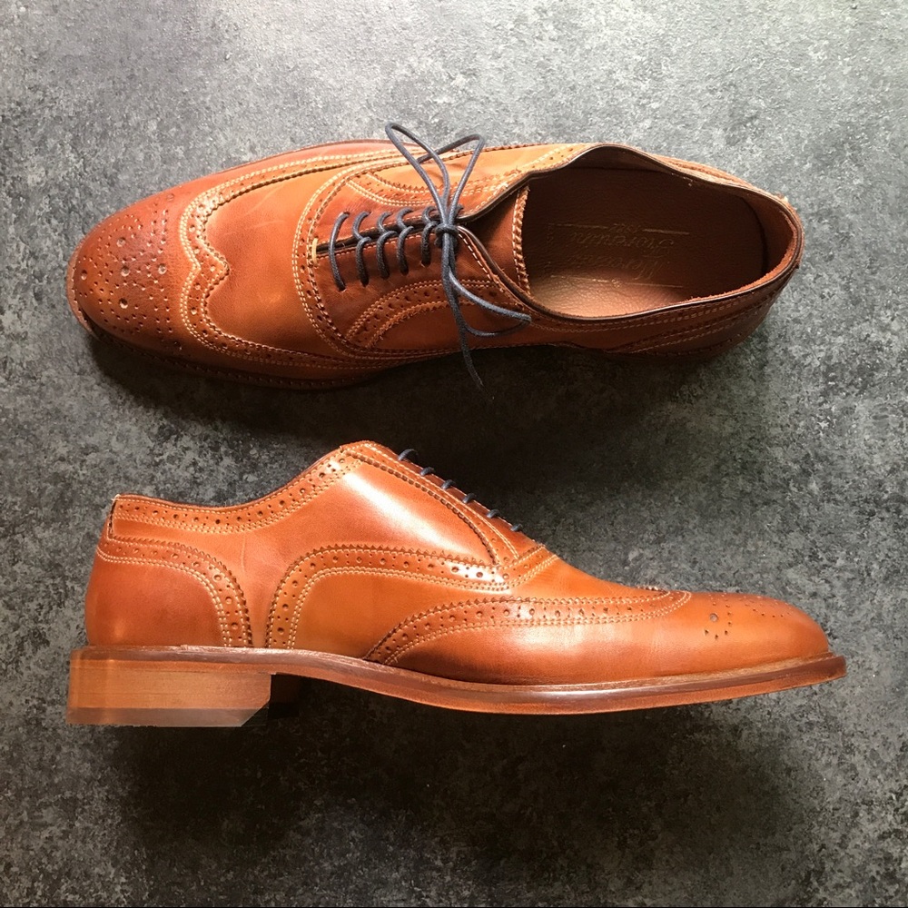 Men's Brown Leather Wingtip Shoes