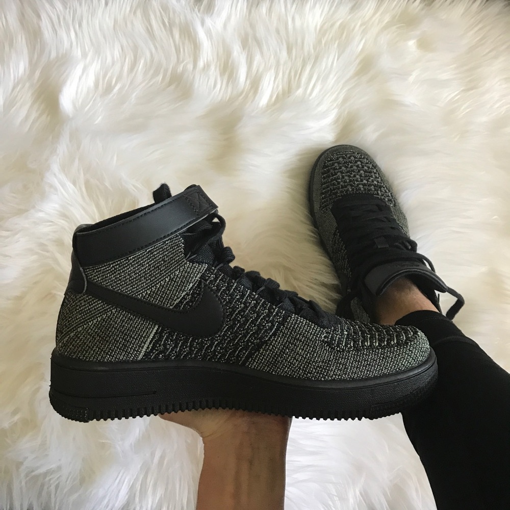 ❗️LAST PAIR❗️Nike AF1 Ultra Flyknit Mid - Picture 2 of 8