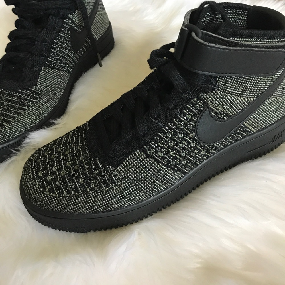 ❗️LAST PAIR❗️Nike AF1 Ultra Flyknit Mid - Picture 4 of 8