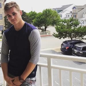 Meet your Posher, Austin