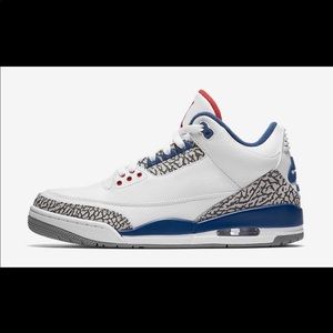 I'm selling the Jordan 3 true blues.