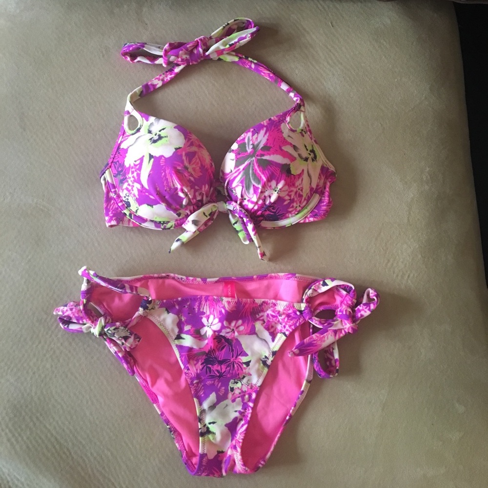 VICTORIA SECRET SWIMWEAR TWO PIECES