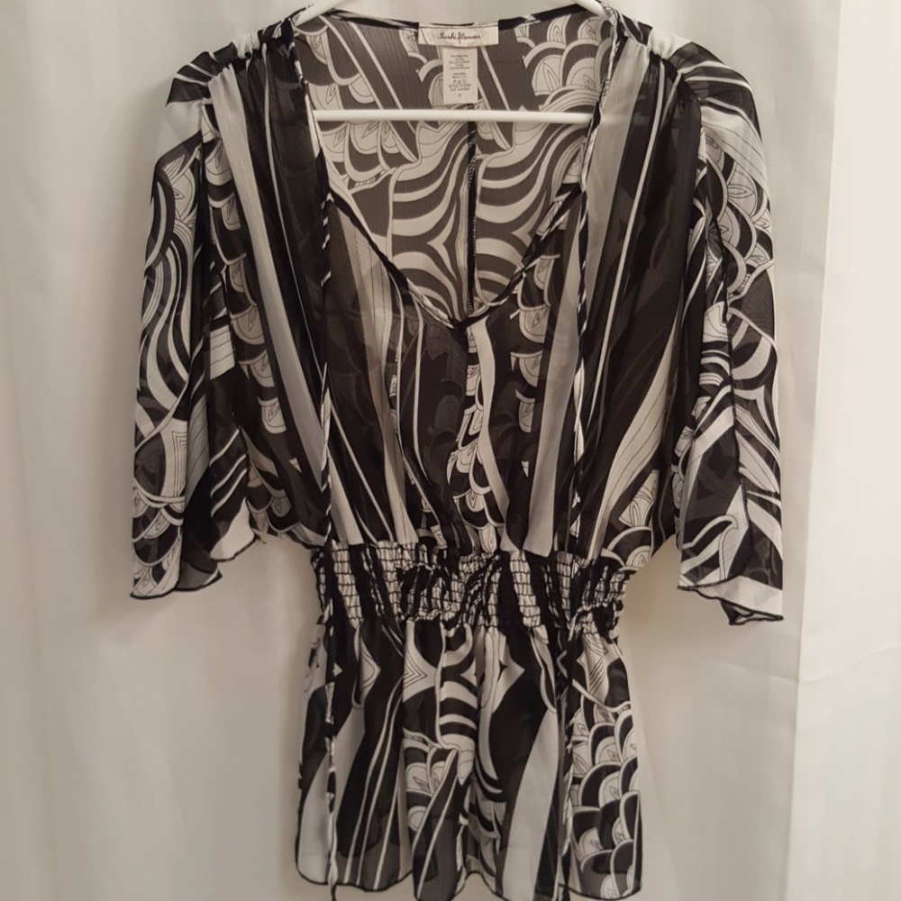Black & White Top/Cover-up