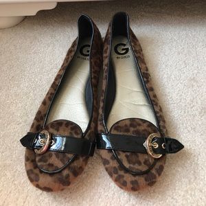 brand new Cheetah Guess Flats