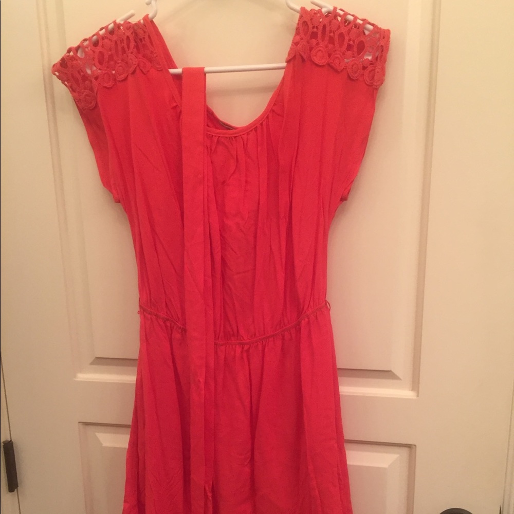 Super cute red dress with tie around belt