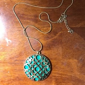 Pendant necklace