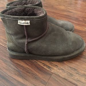 Brown winter boots