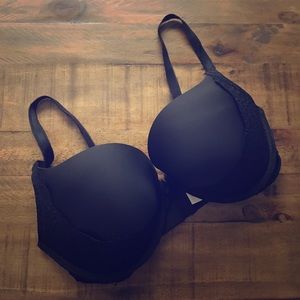 Black VS Bombshell Bra