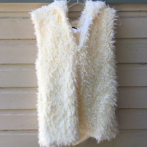 Penny Lane Vest. NWT.