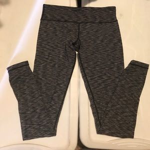 lululemon wunder under!
