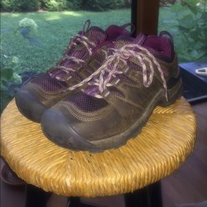 New Keen hiking shoes
