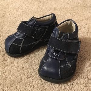 See Kai Run toddler boy shoes sz 4