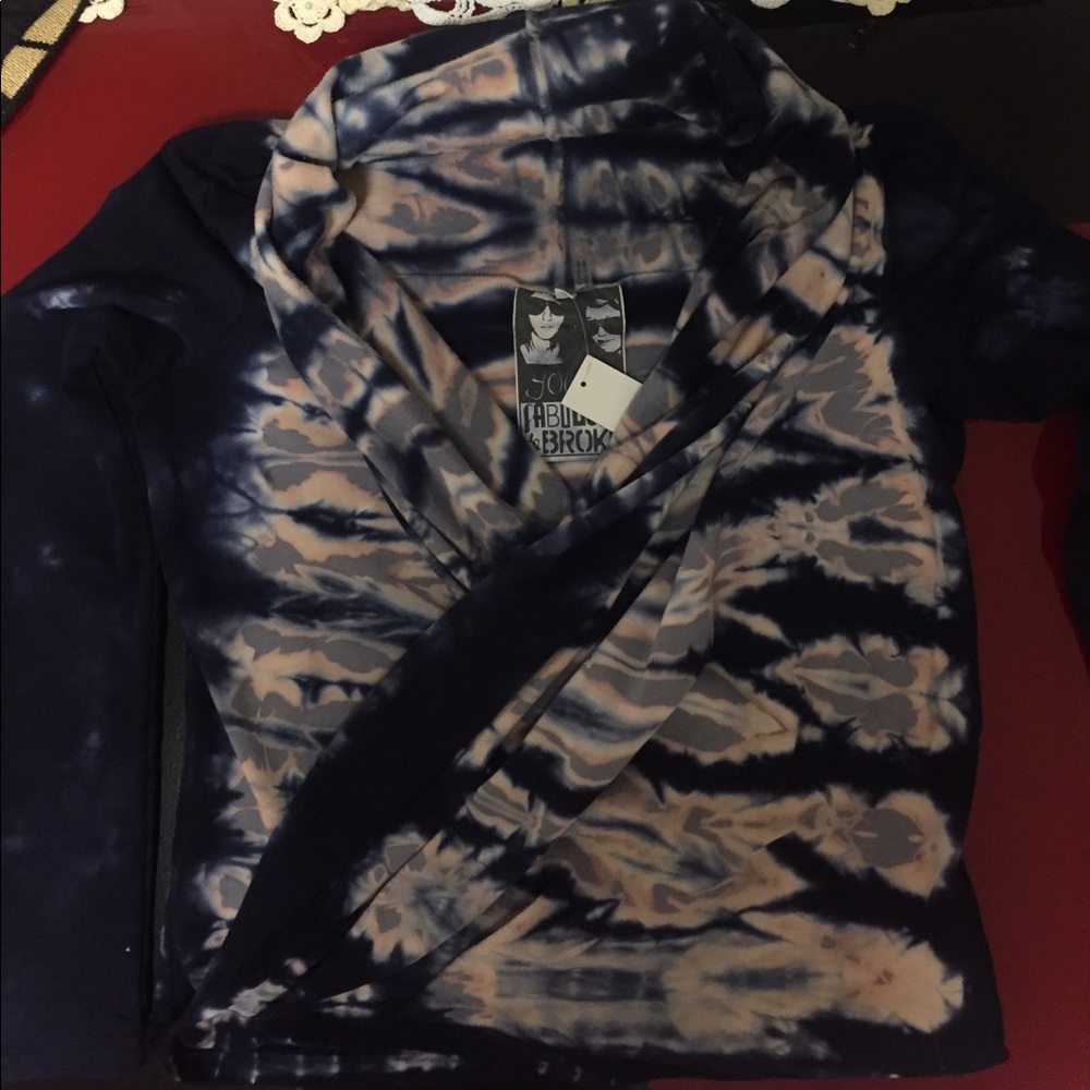 Brand new sweater by Young Fabulous & Broke,size M - Picture 10 of 11