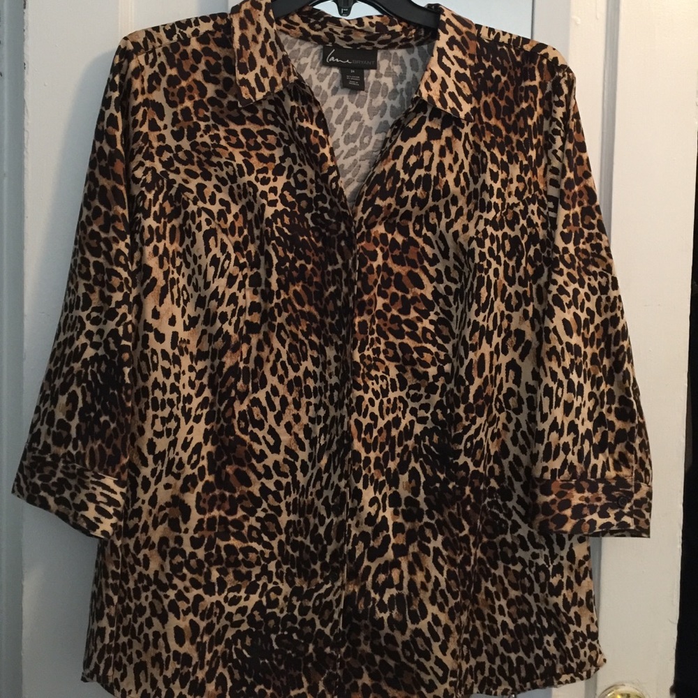 BOGO EUC LANE BRYANT LEOPARD PRINT BUTTON DOWN TOP