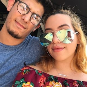 Meet your Posher, Cristina