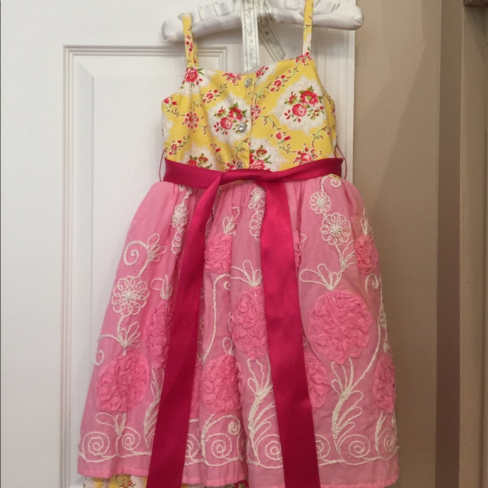 Ultimate girlie dress for you little princess 2T - Picture 3 of 5