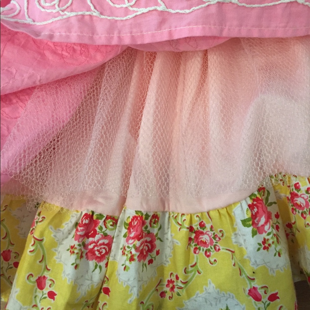 Ultimate girlie dress for you little princess 2T - Picture 5 of 5