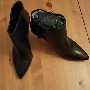 Jessica  Simpson  leather booties  7.5
