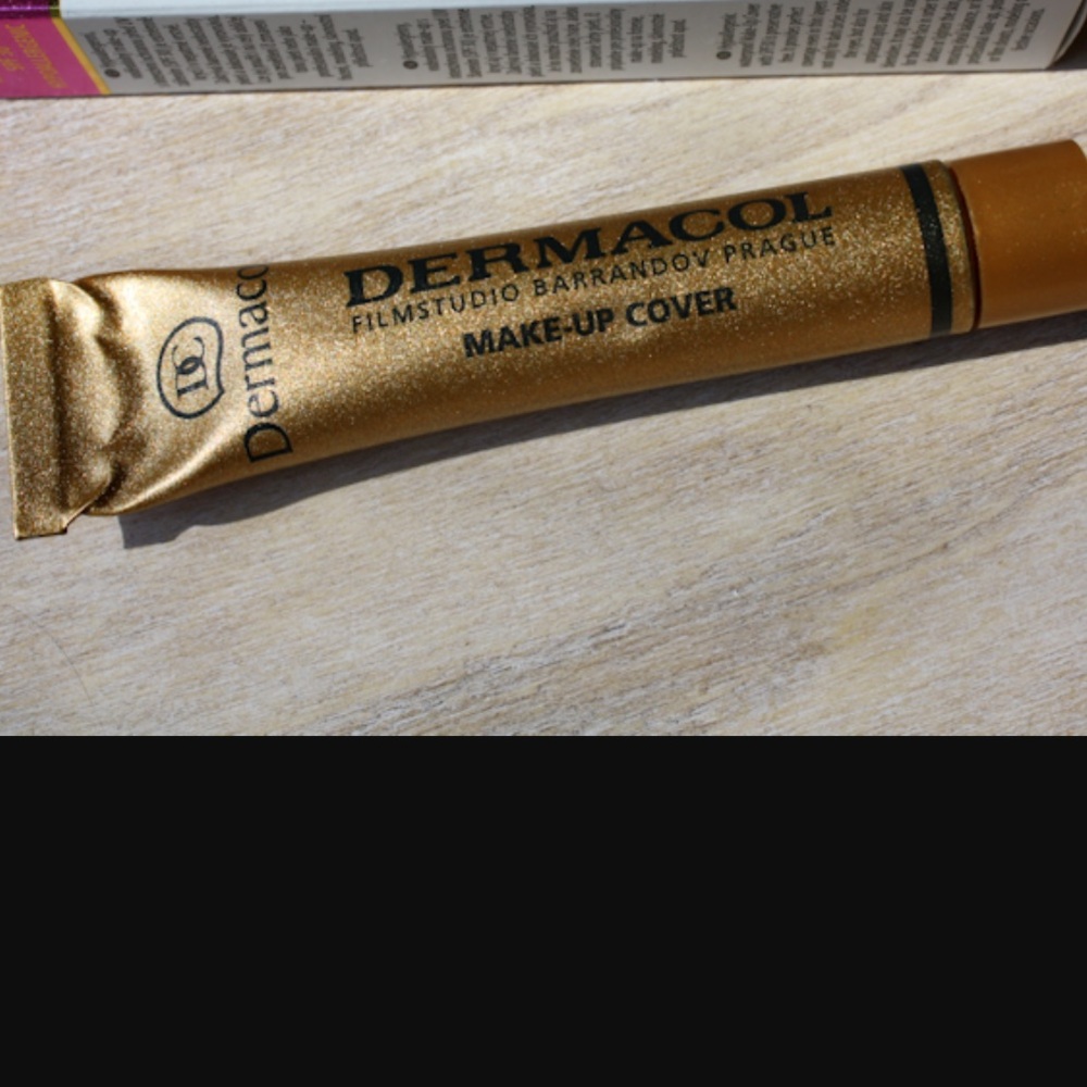 Dermacol foundation