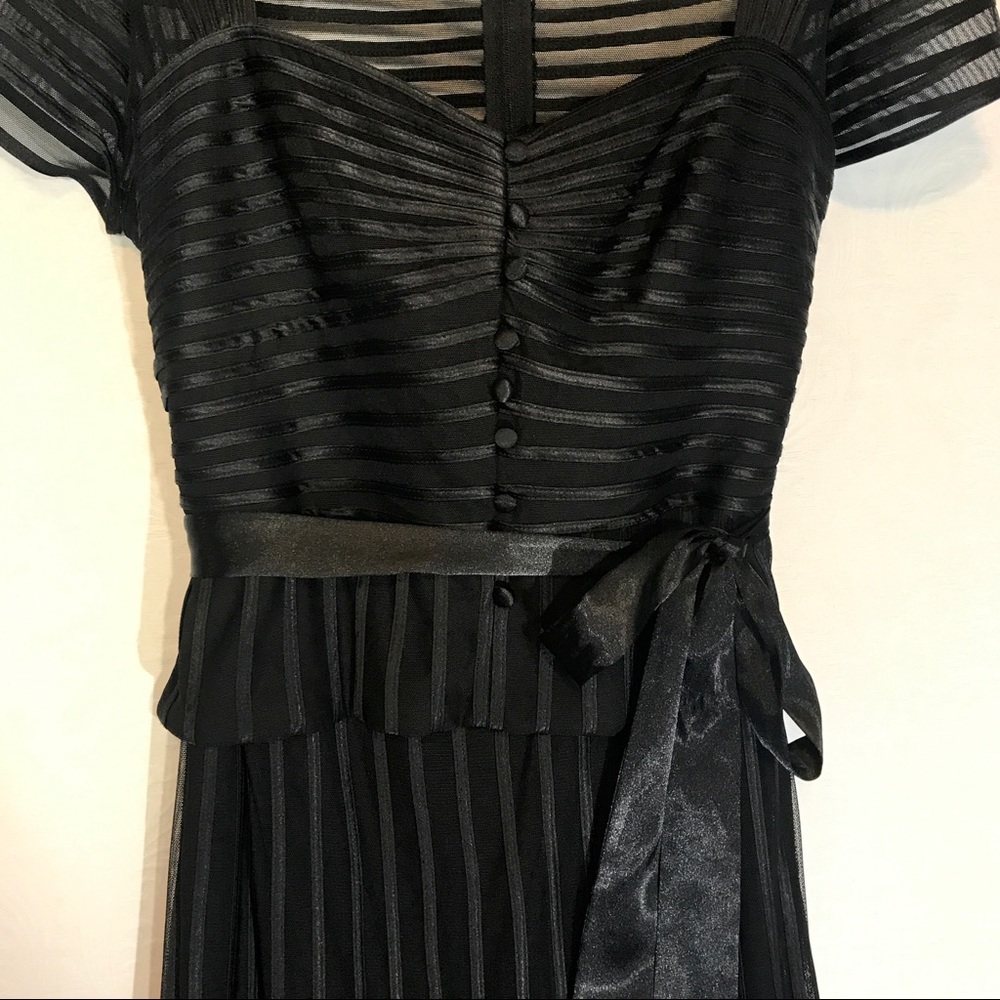 NWT JS Collections International Black 2-pc Gown