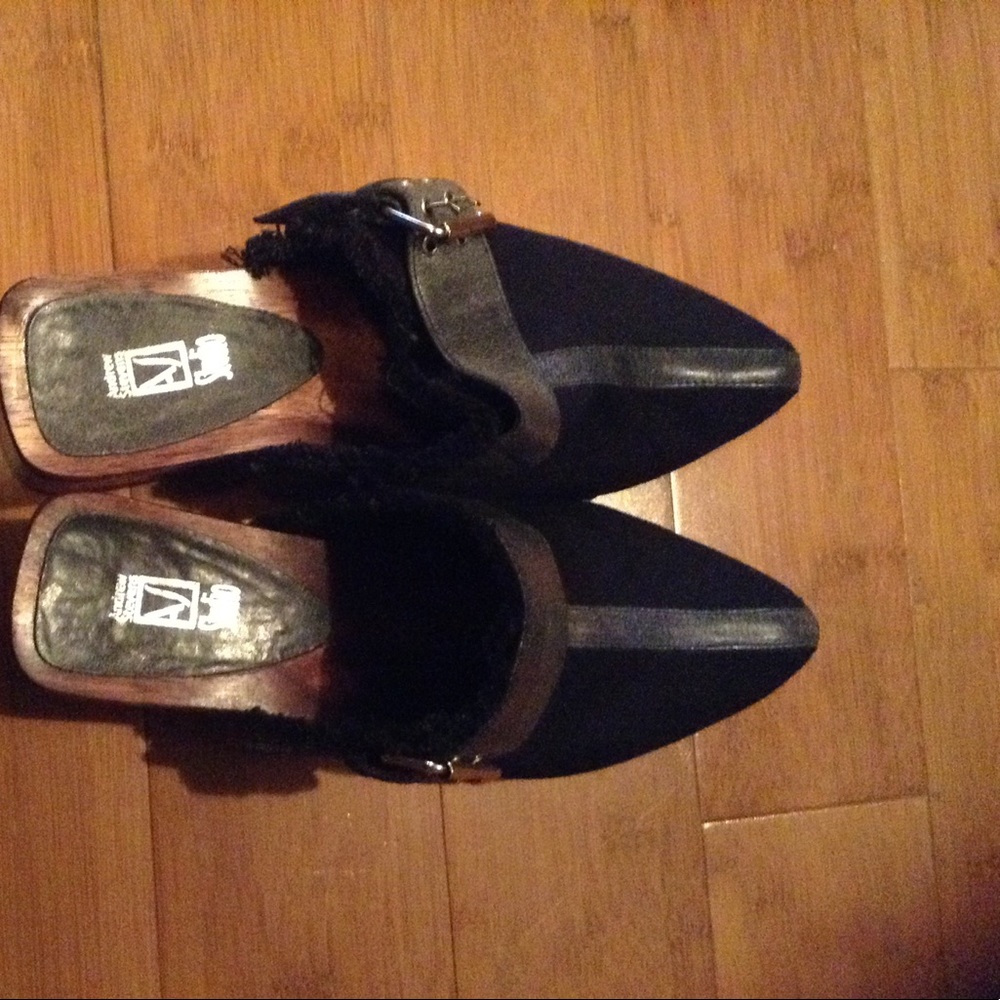 Andrew Stevens clogs - Picture 2 of 4